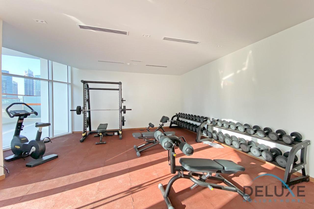 Intimate Studio At Millennium Binghatti Residence Business Bay By Deluxe Holiday Homes Dubai Exterior foto